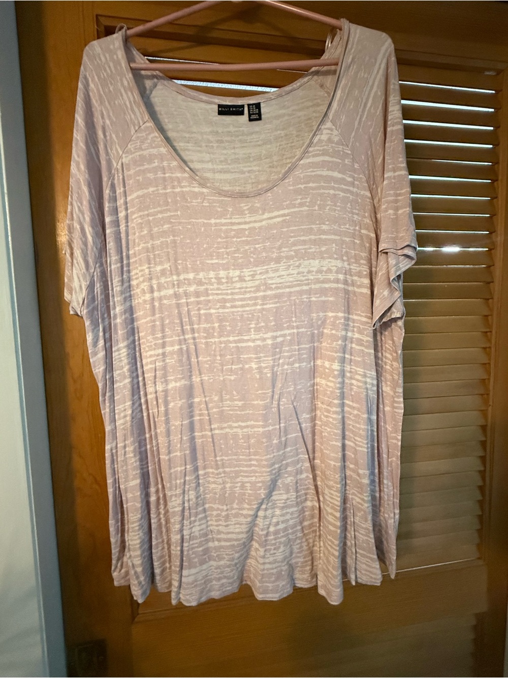 Willi Smith Pale Pink Striped Scoop Neck Short Sleeve Top